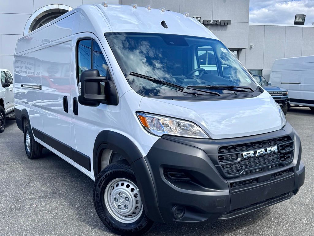 Used 2025 Ram ProMaster 3500 - photo 1