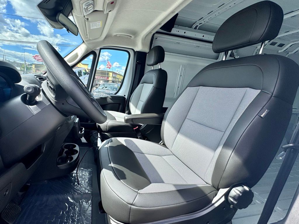 Used 2025 Ram ProMaster 3500 - photo 19