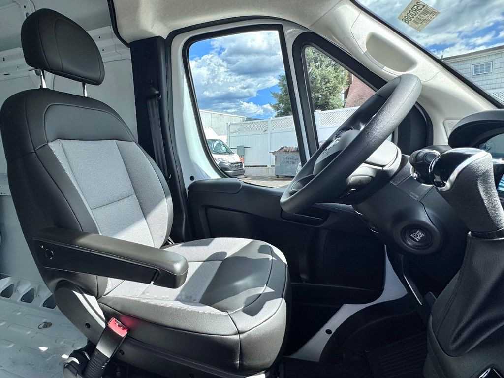 Used 2025 Ram ProMaster 3500 - photo 23