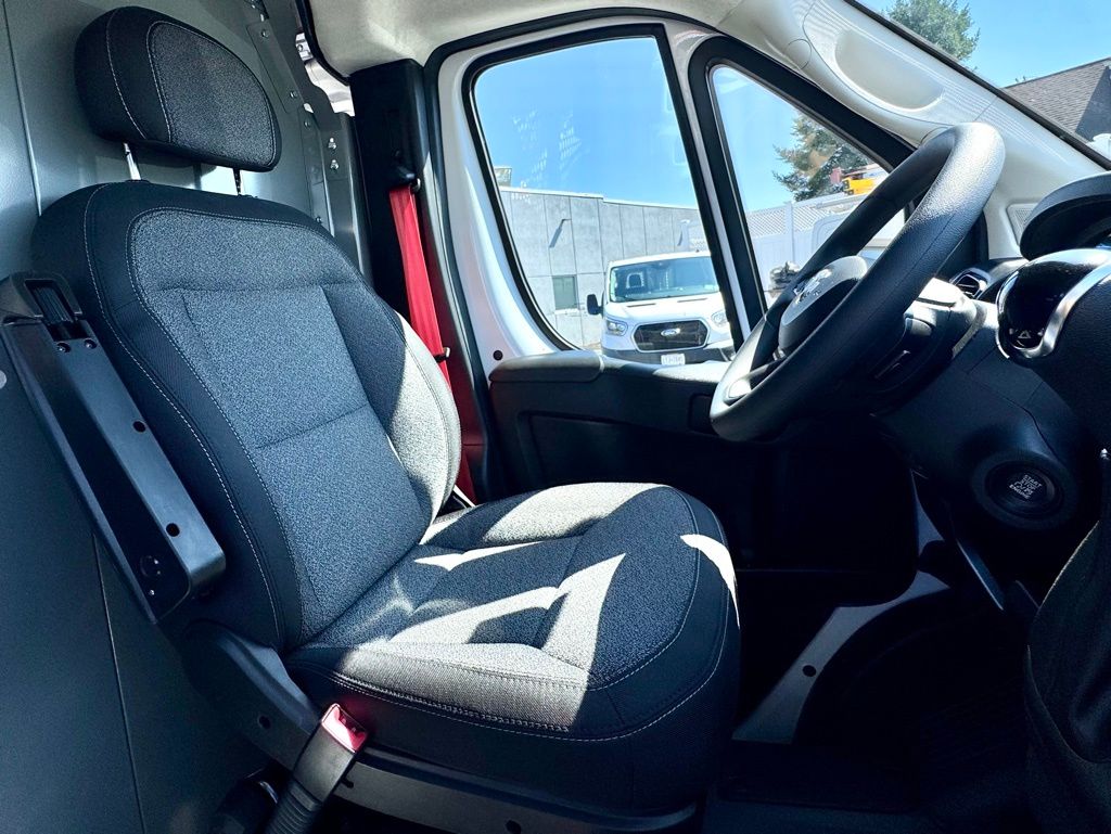 Used 2025 Ram ProMaster 3500 - photo 24
