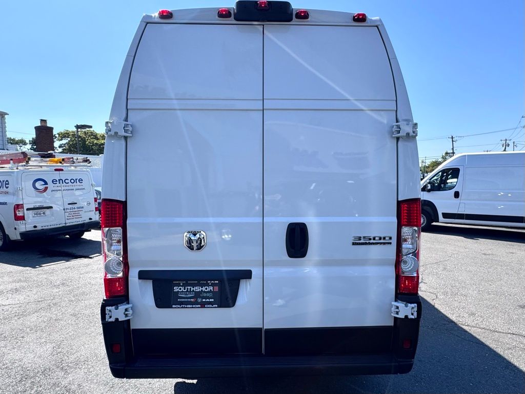 Used 2025 Ram ProMaster 3500 - photo 9