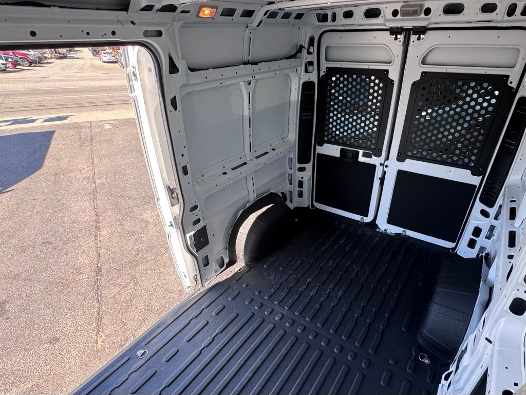 Used 2025 Ram ProMaster 3500 - photo 15