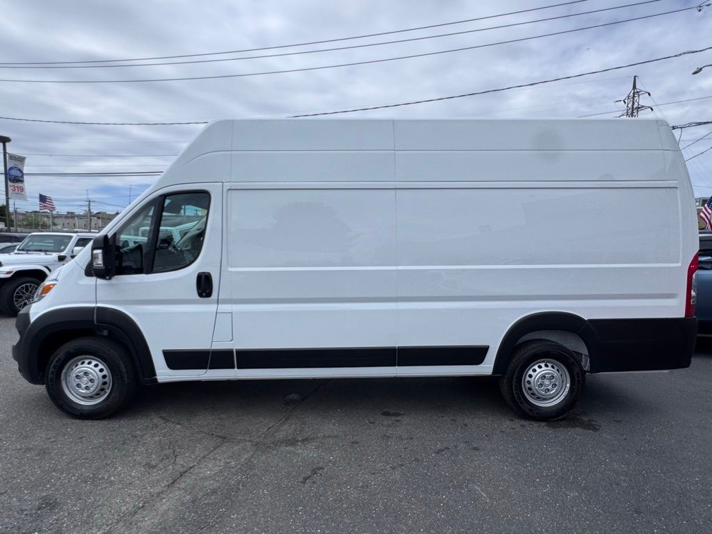 Used 2025 Ram ProMaster 3500 - photo 9