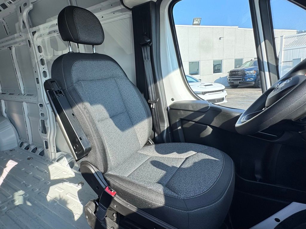 Used 2025 Ram ProMaster 2500 - photo 21
