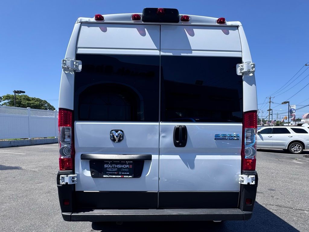 Used 2025 Ram ProMaster 2500 - photo 9