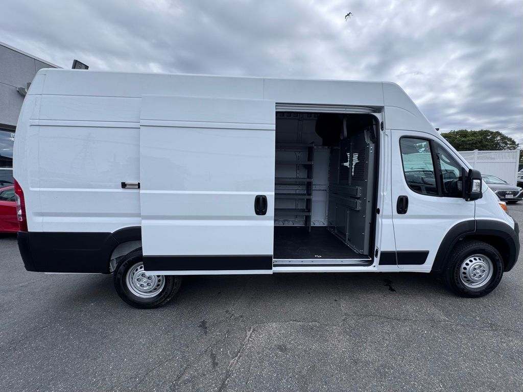 Used 2025 Ram ProMaster 3500 - photo 13