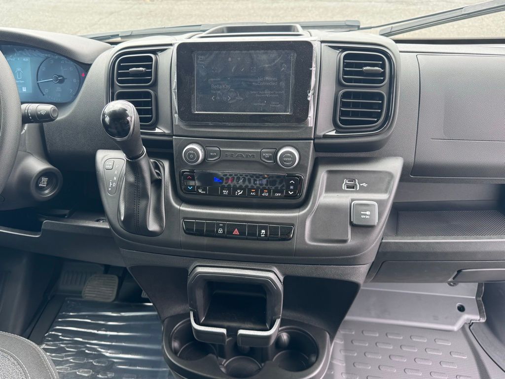 Used 2025 Ram ProMaster 3500 - photo 17