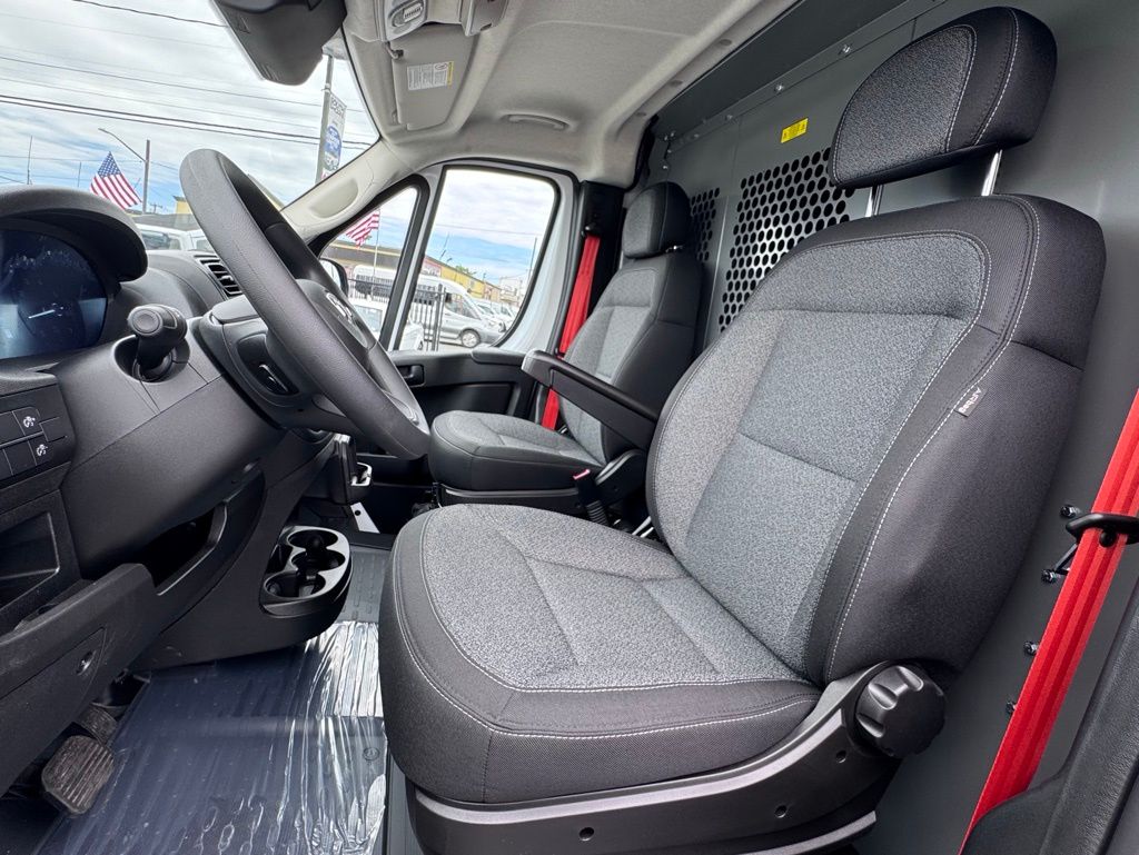 Used 2025 Ram ProMaster 3500 - photo 19
