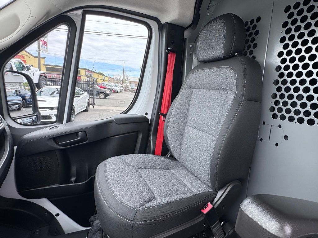 Used 2025 Ram ProMaster 3500 - photo 20