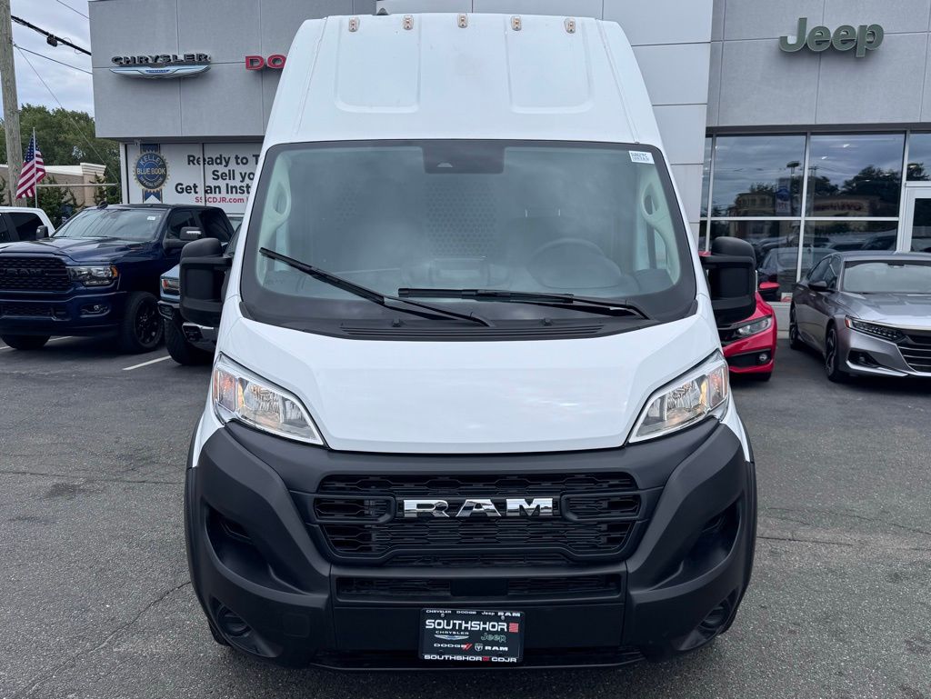 Used 2025 Ram ProMaster 3500 - photo 5