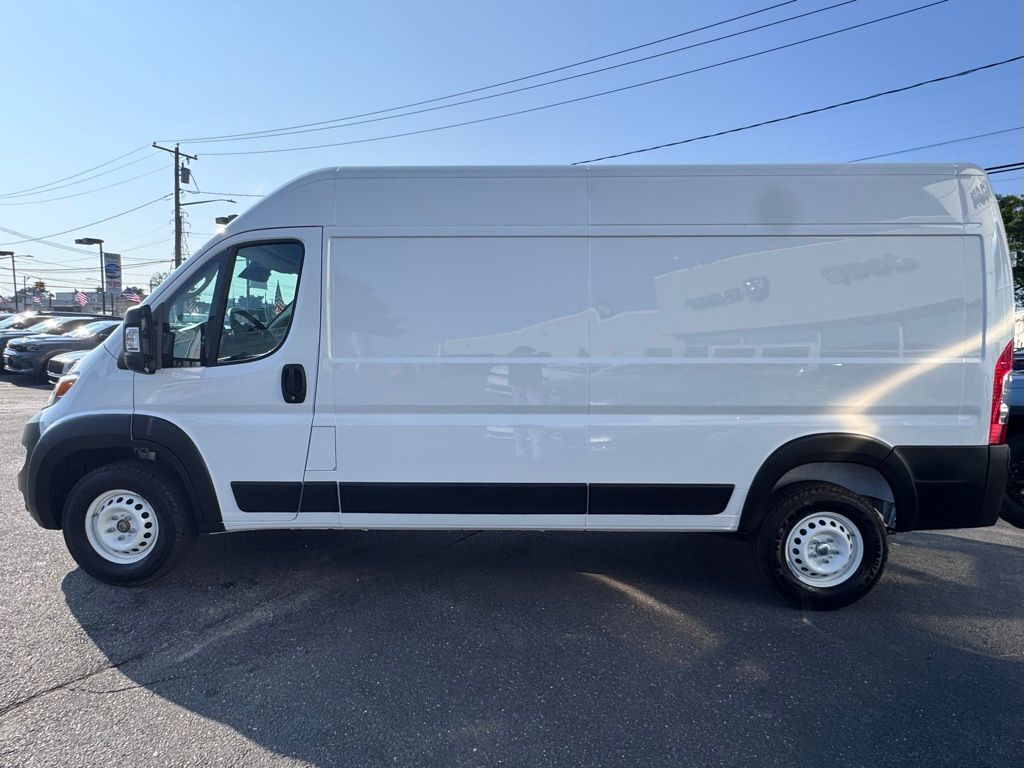 Used 2025 Ram ProMaster 2500 - photo 7