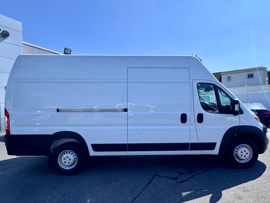 Used 2025 Ram ProMaster 3500 - photo 12