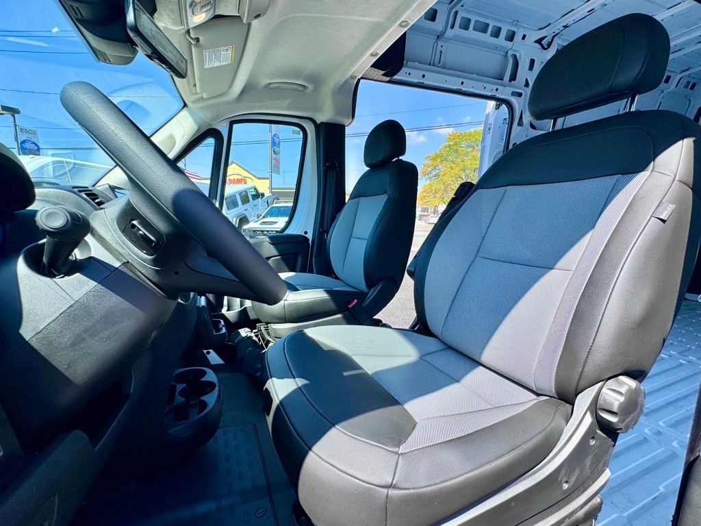 Used 2025 Ram ProMaster 3500 - photo 19