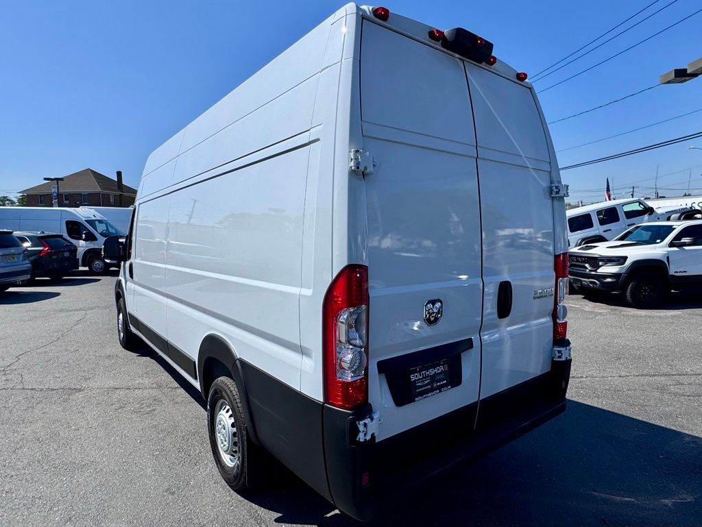 Used 2025 Ram ProMaster 3500 - photo 8
