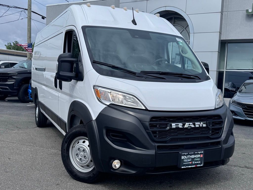Used 2025 Ram ProMaster 3500 - photo 1