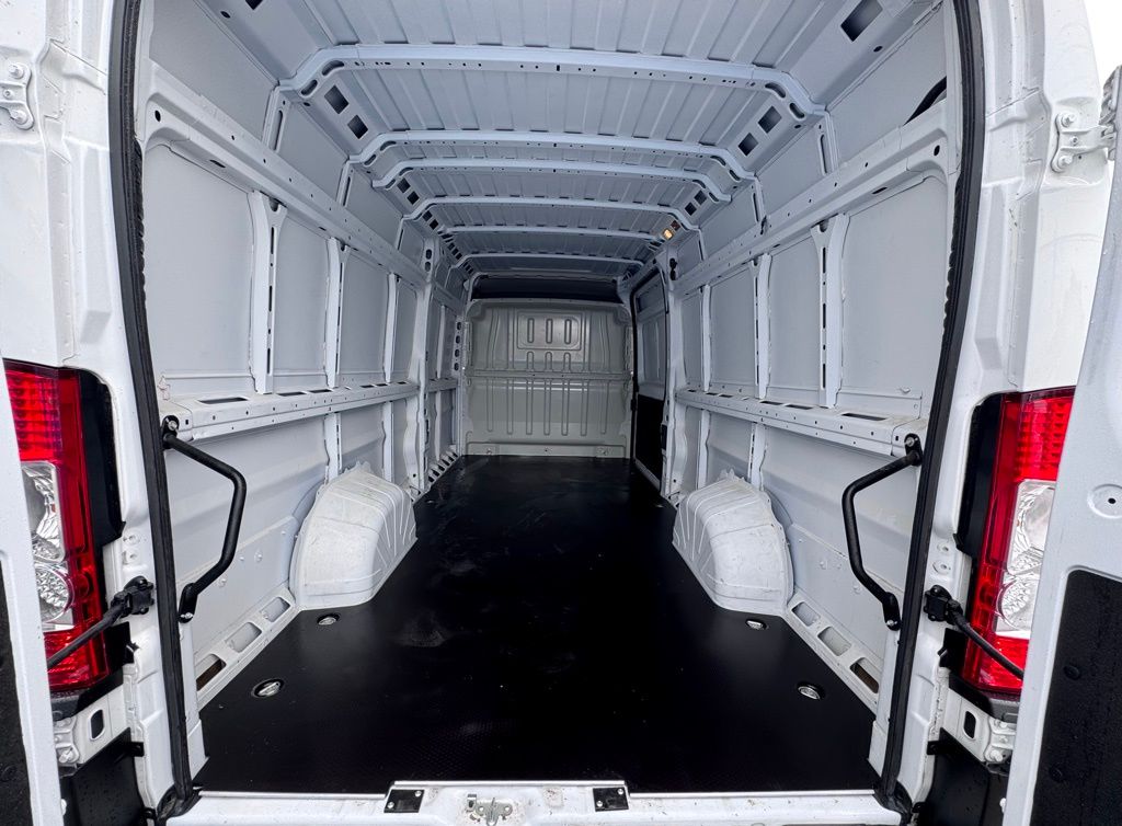 Used 2025 Ram ProMaster 3500 - photo 10