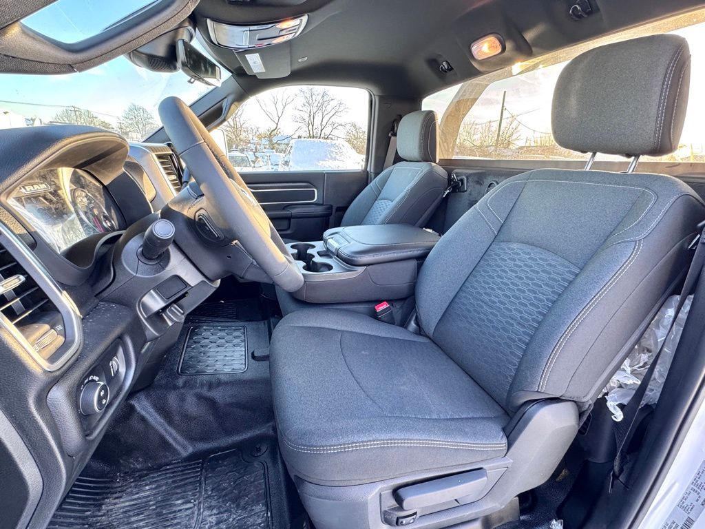 Used 2025 Ram 5500 - photo 20