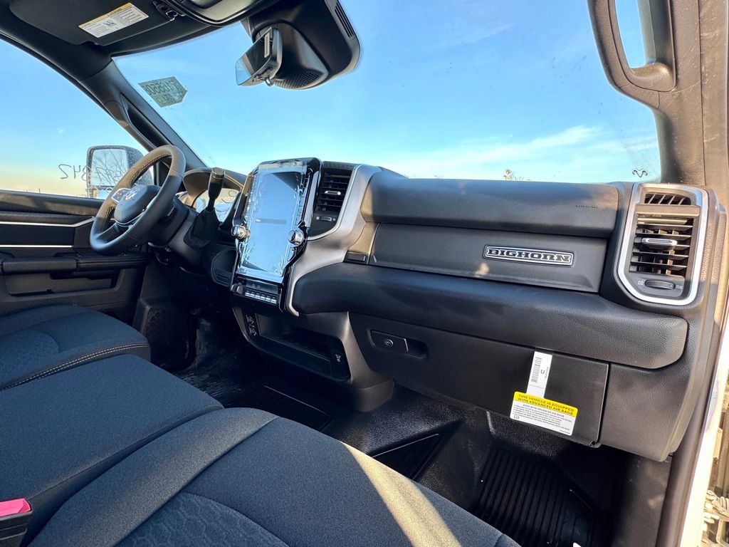 Used 2025 Ram 5500 - photo 23