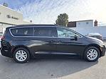 Used 2022 Chrysler Pacifica Touring L Minivan for sale #SU9086PP - photo 8