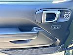 Used 2022 Jeep Gladiator Sport Crew Cab for sale #SU9088T - photo 10