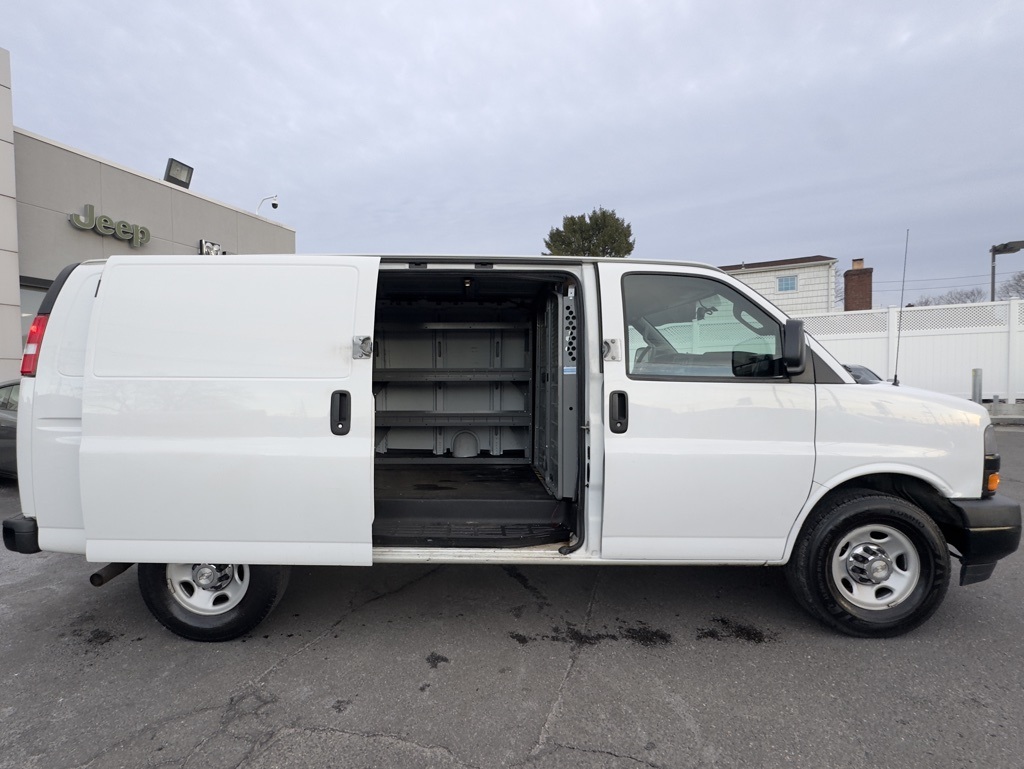 Used 2019 Chevrolet Express 2500 - photo 12