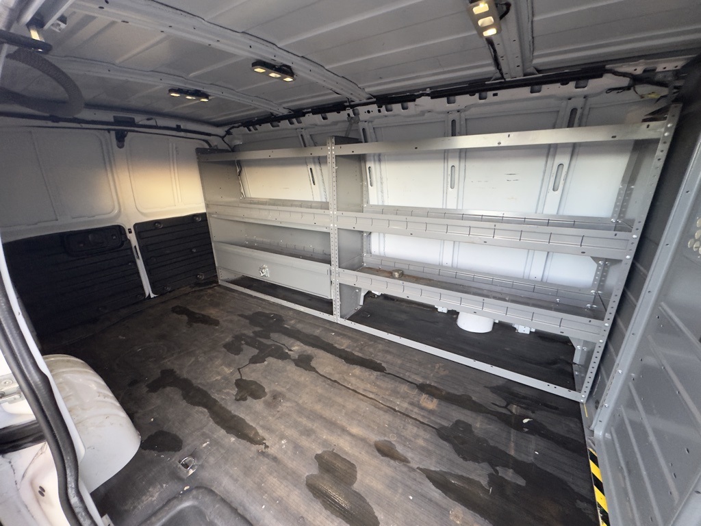 Used 2019 Chevrolet Express 2500 - photo 13
