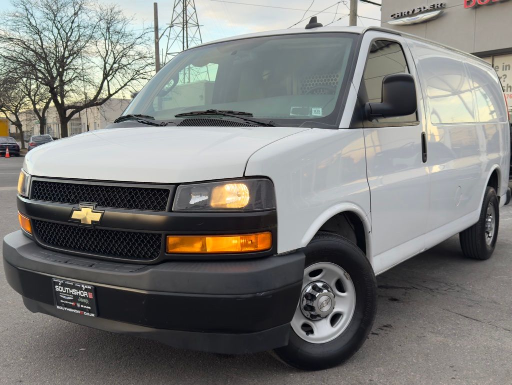 Used 2019 Chevrolet Express 2500 - photo 7