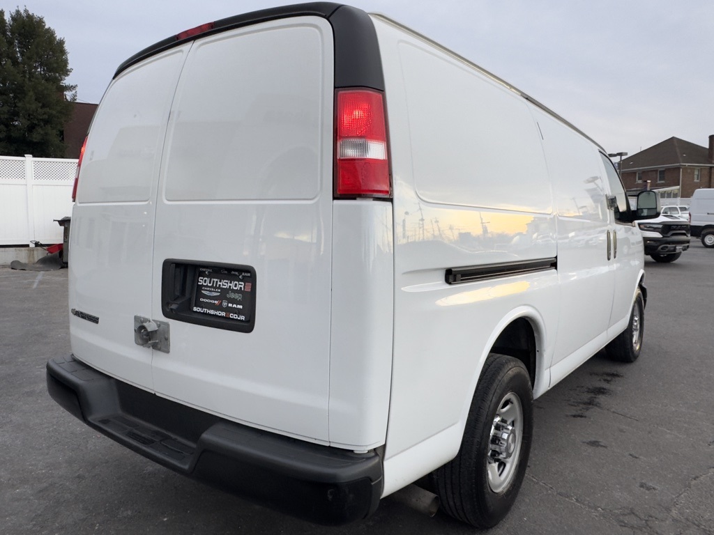 Used 2019 Chevrolet Express 2500 - photo 5