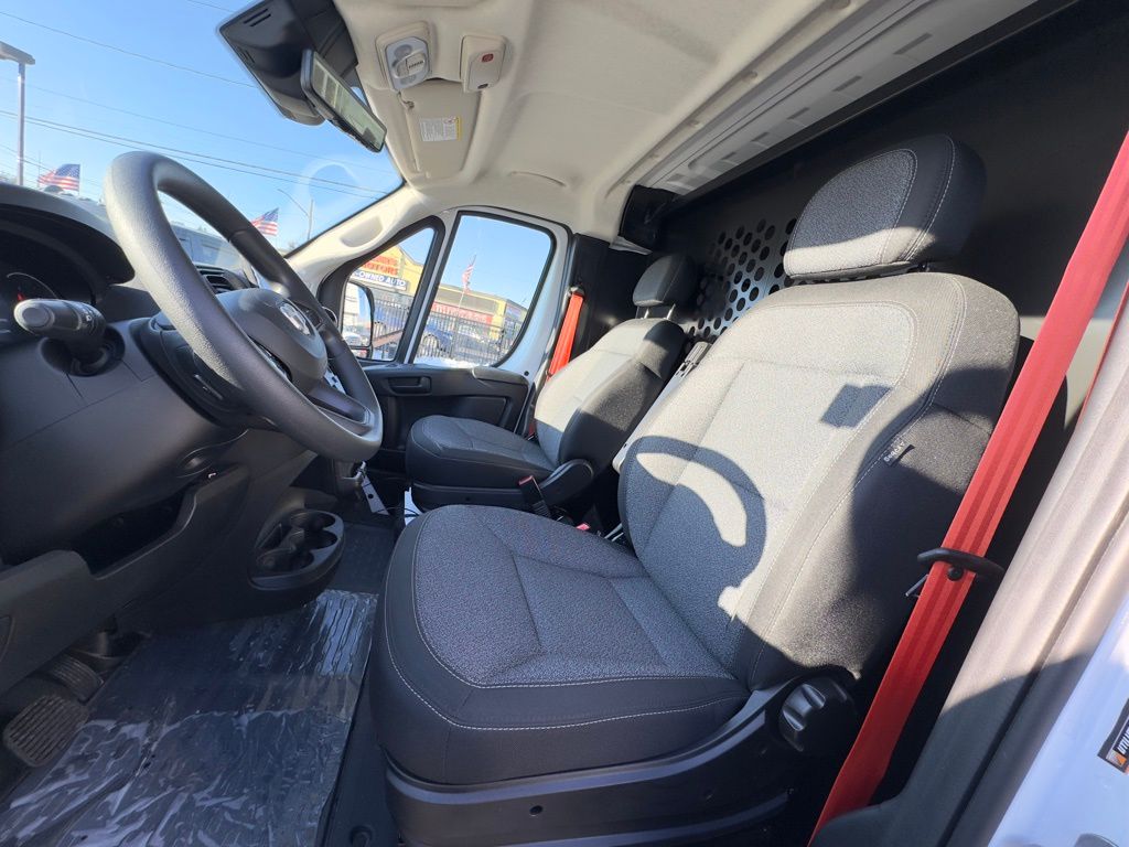 Used 2025 Ram ProMaster 2500 - photo 17