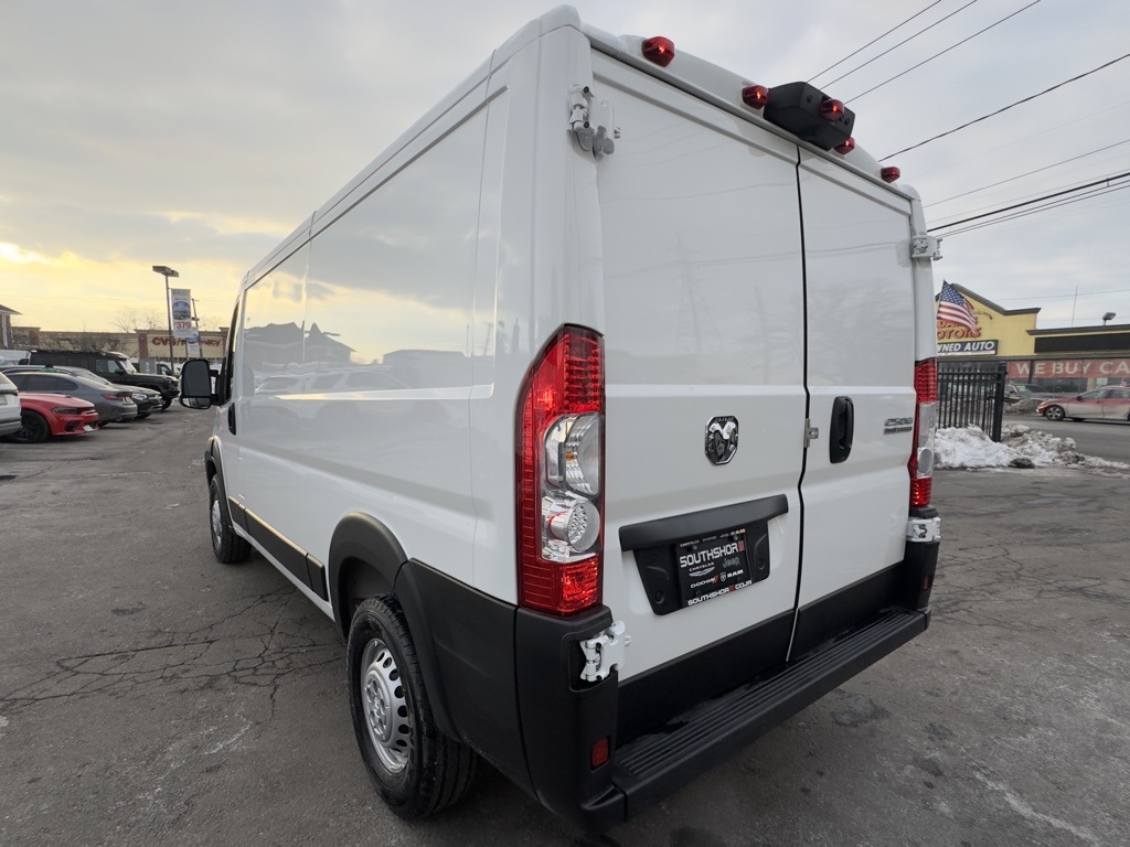 Used 2025 Ram ProMaster 2500 - photo 5