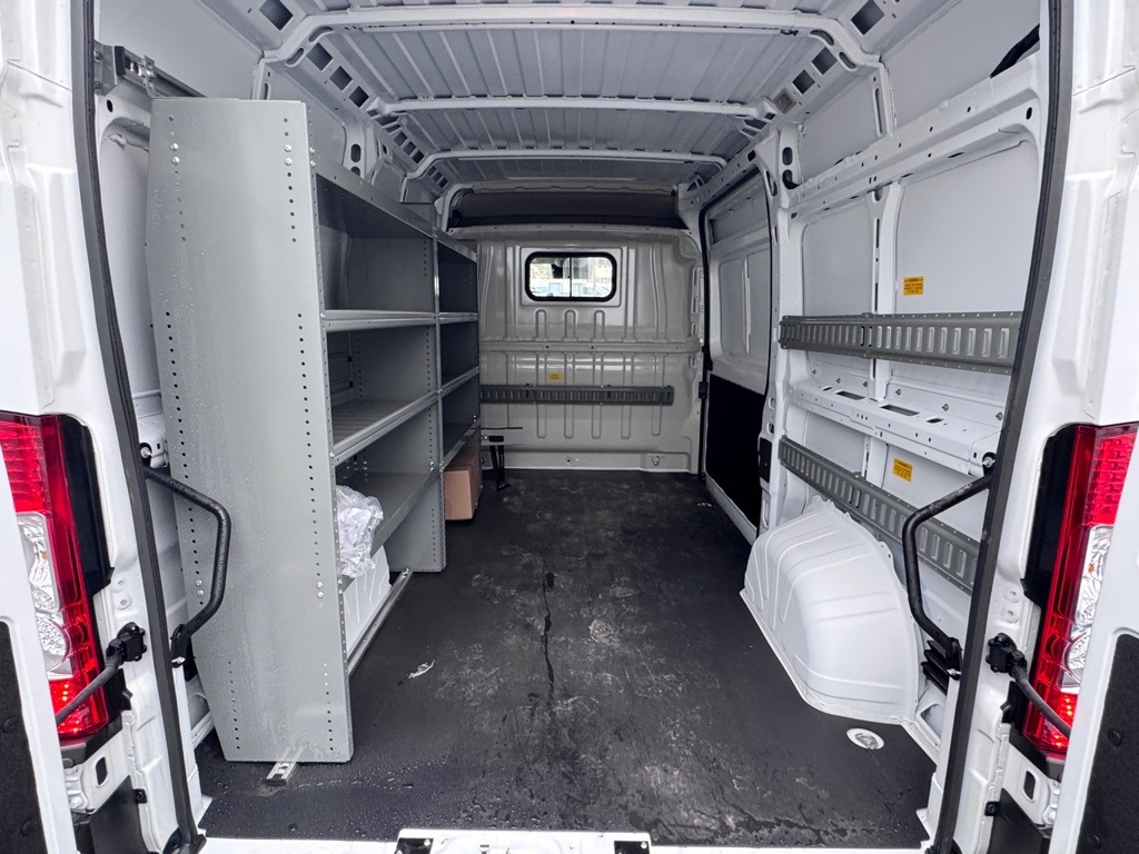 Used 2025 Ram ProMaster 2500 - photo 5
