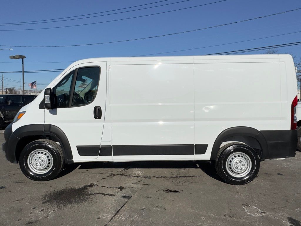 Used 2025 Ram ProMaster 2500 - photo 9