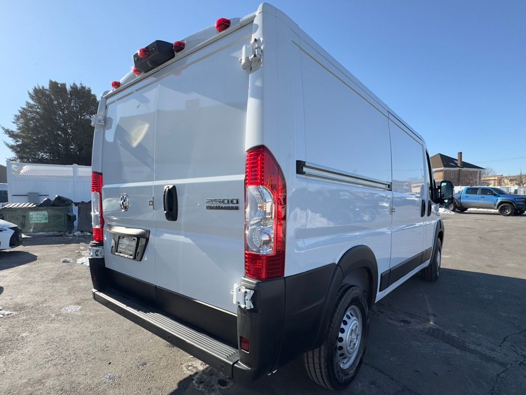 Used 2025 Ram ProMaster 2500 - photo 5