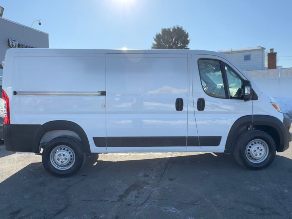 Used 2025 Ram ProMaster 2500 - photo 7
