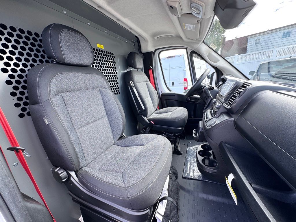 Used 2025 Ram ProMaster 3500 - photo 22