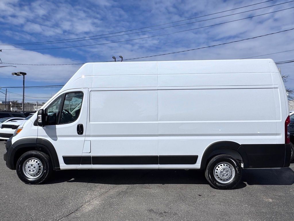 Used 2025 Ram ProMaster 3500 - photo 8