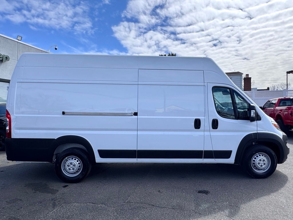 Used 2025 Ram ProMaster 3500 - photo 11