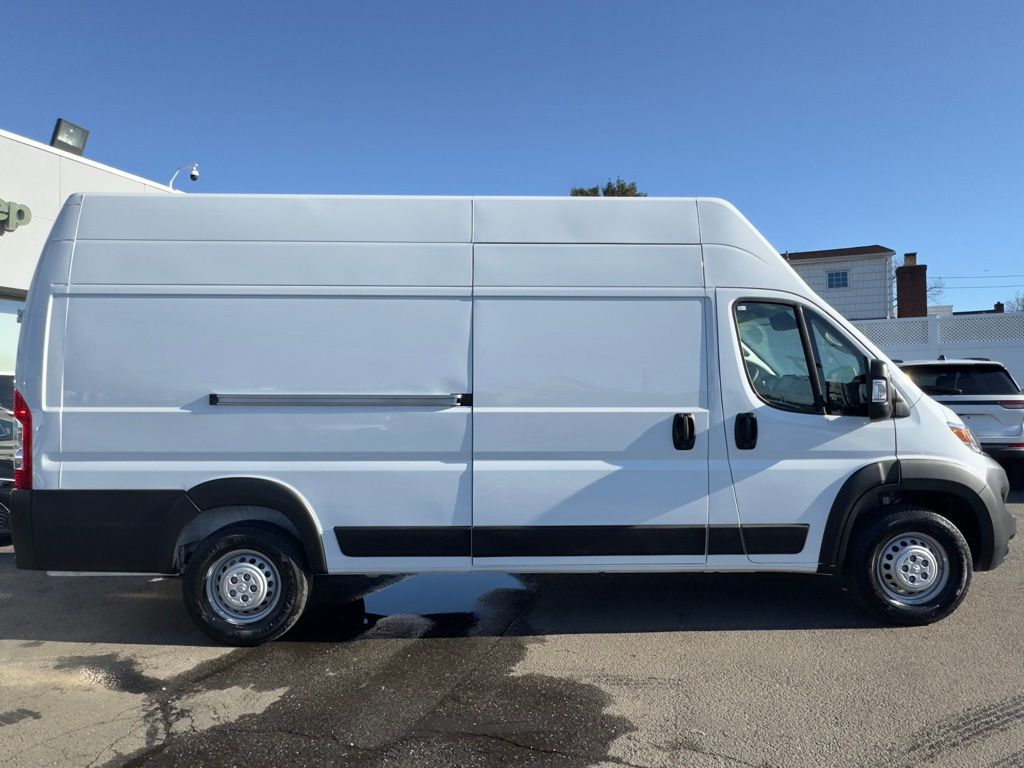 Used 2025 Ram ProMaster 3500 - photo 12