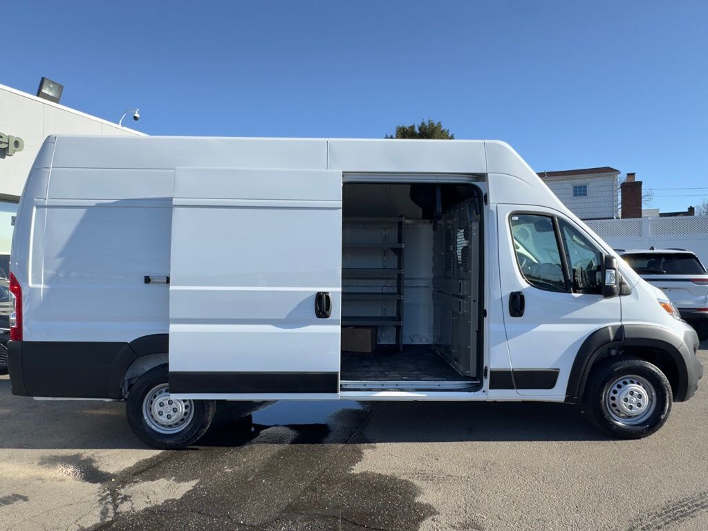 Used 2025 Ram ProMaster 3500 - photo 13