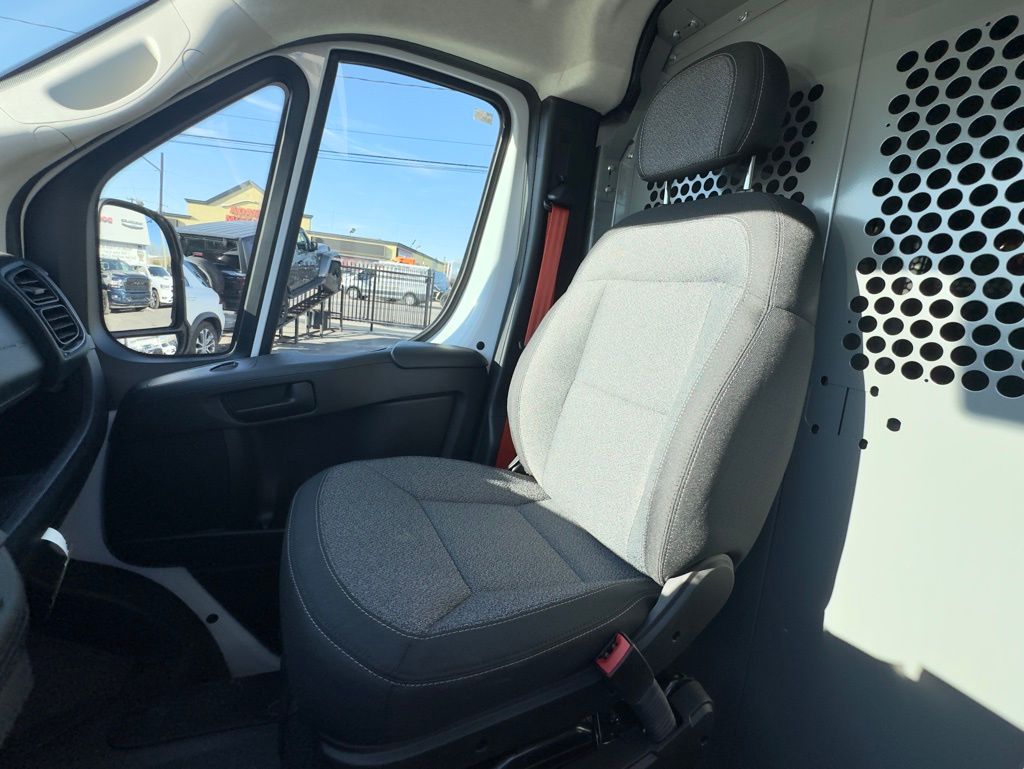 Used 2025 Ram ProMaster 3500 - photo 21
