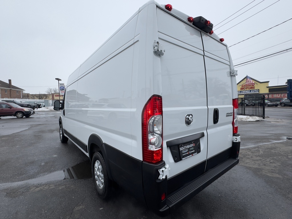 Used 2025 Ram ProMaster 3500 - photo 2