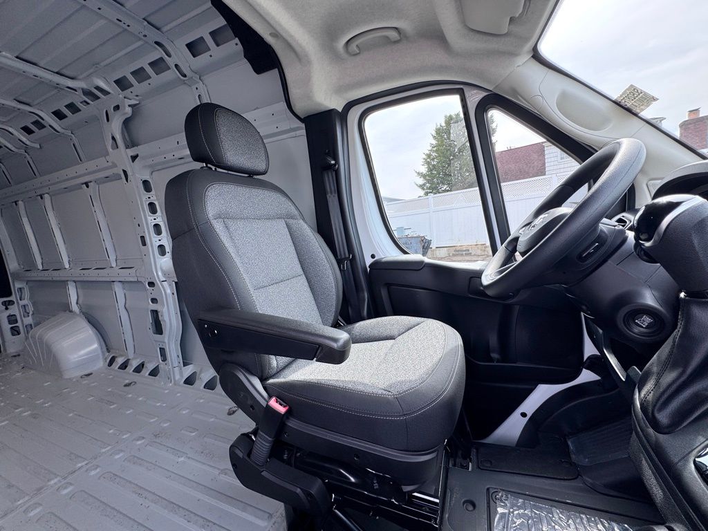 New 2025 Ram ProMaster 3500 - photo 24