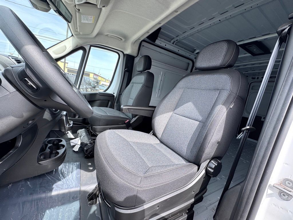 New 2025 Ram ProMaster 3500 - photo 18