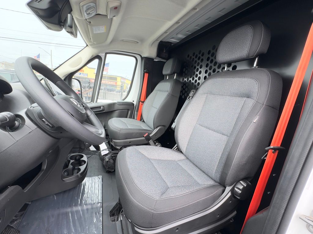 Used 2025 Ram ProMaster 2500 - photo 19