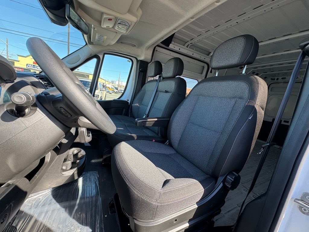 Used 2025 Ram ProMaster 3500 - photo 19