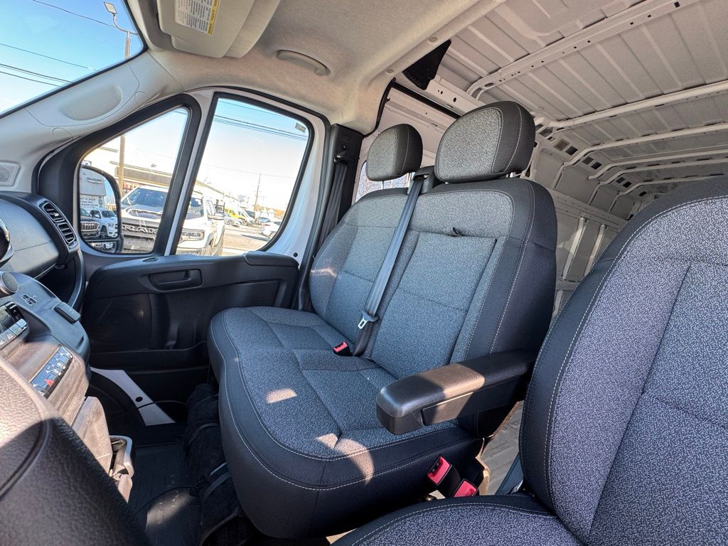 Used 2025 Ram ProMaster 3500 - photo 20