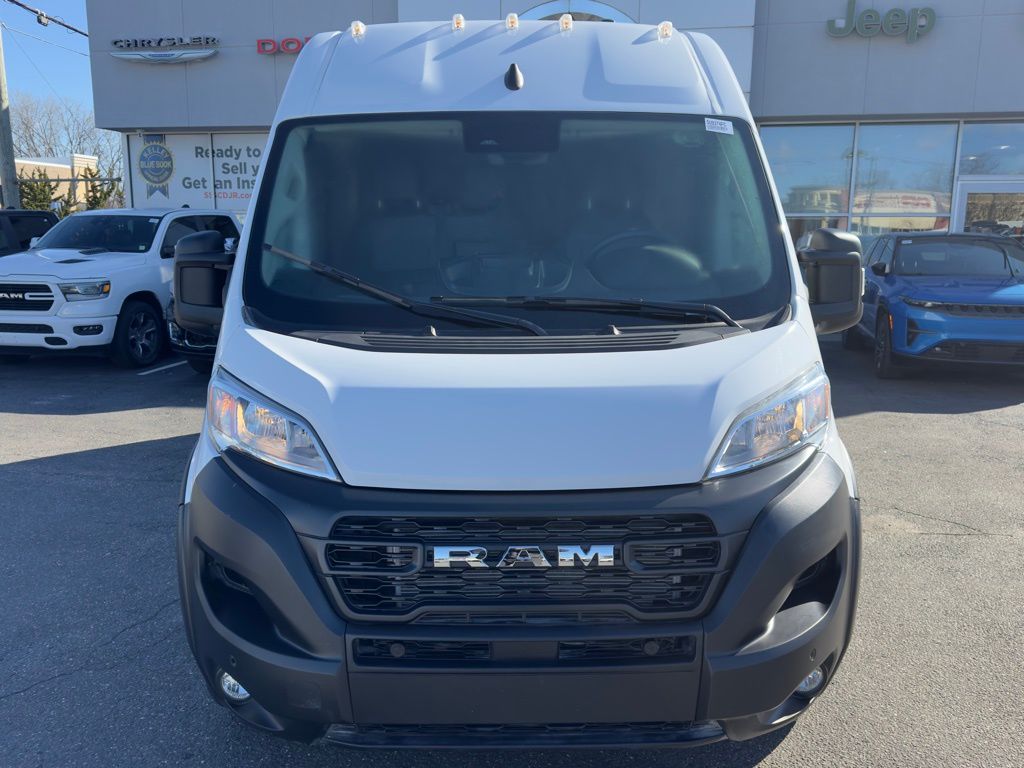Used 2025 Ram ProMaster 3500 - photo 2