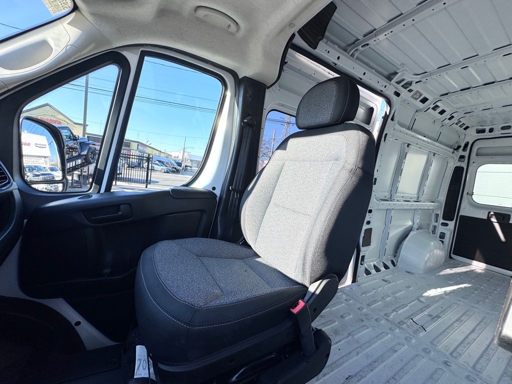 Used 2025 Ram ProMaster 2500 - photo 21