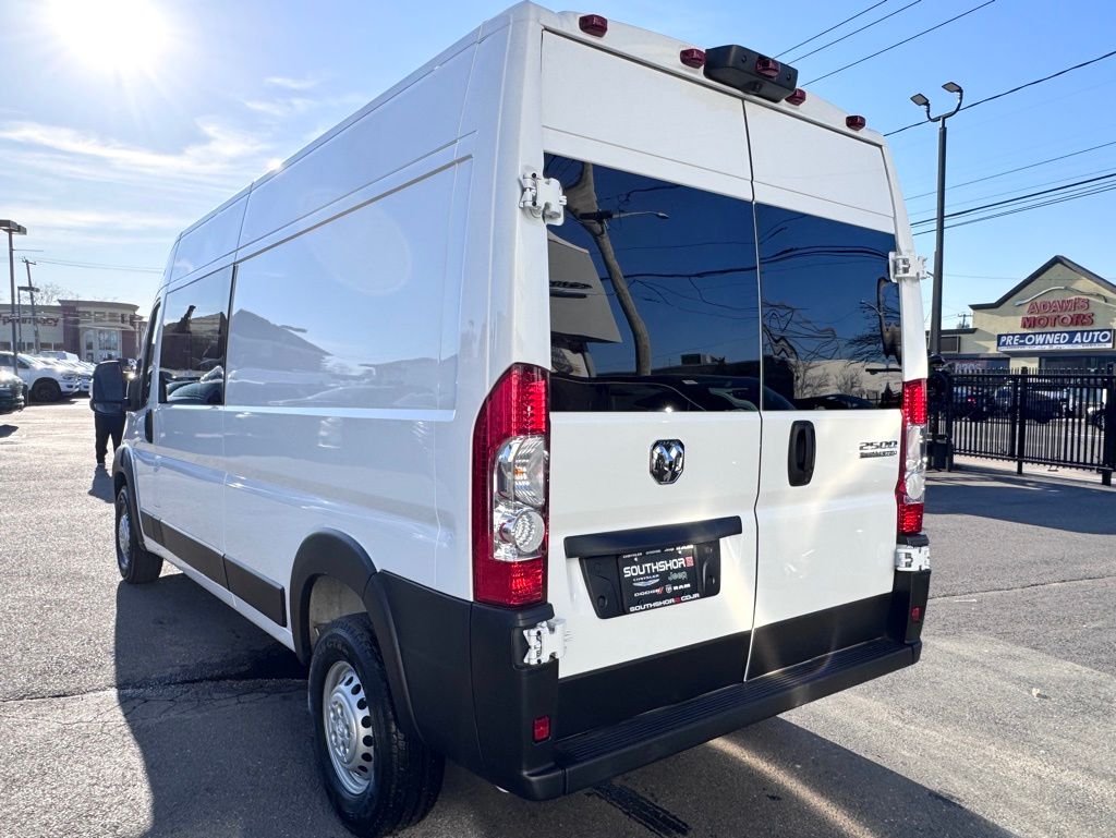 Used 2025 Ram ProMaster 2500 - photo 7