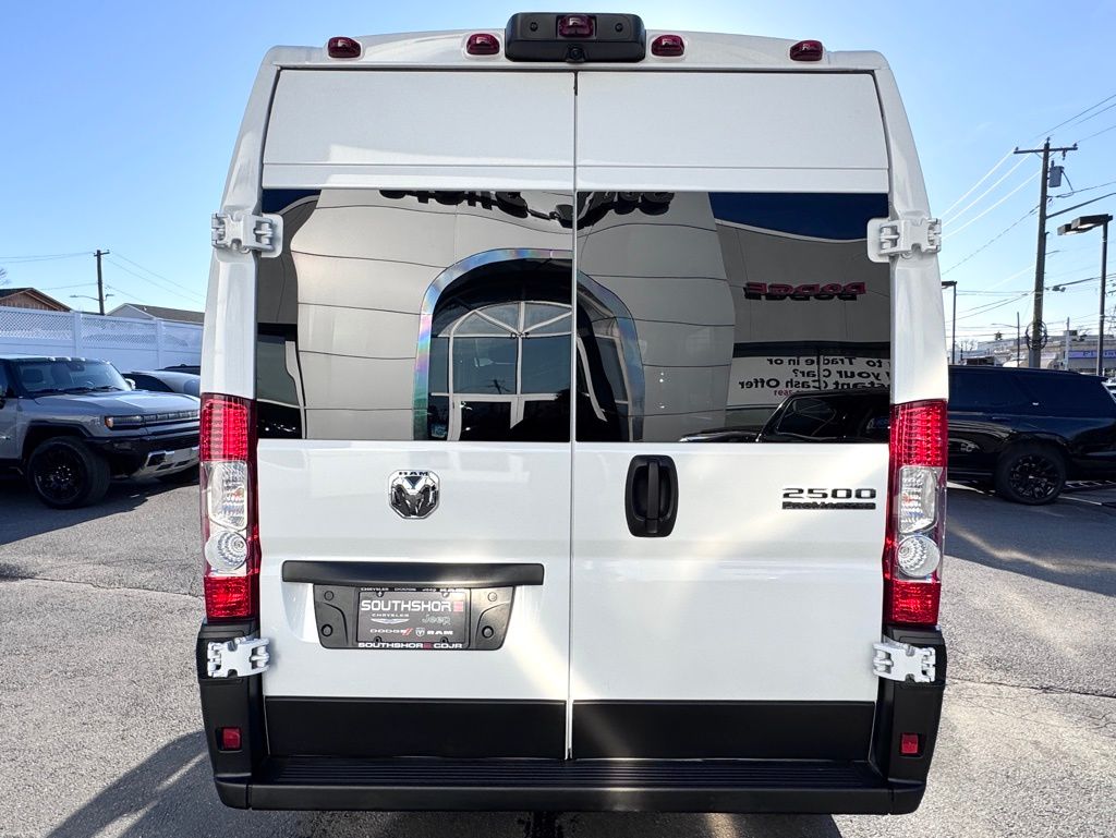 Used 2025 Ram ProMaster 2500 - photo 8